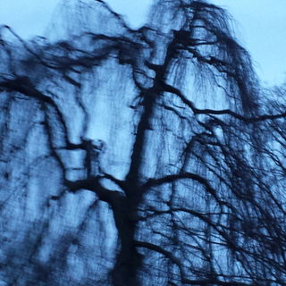 Es spukt und irgendwo i...