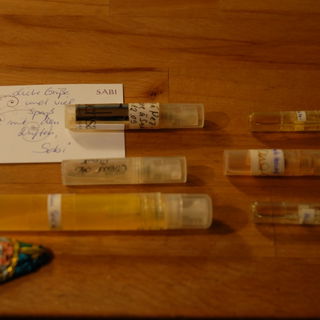 Parfum Sacre, Rahaet, S...