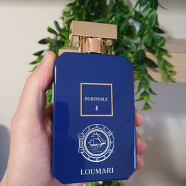 Loumari Porthole