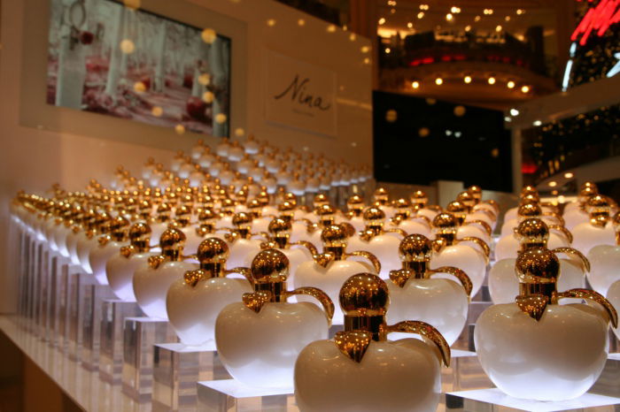 Nina Ricci - Snow Princess - Deko im Galeries Lafayette