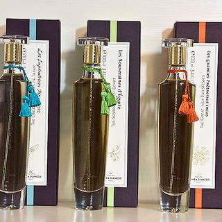 ...die Flaschen sind wu...