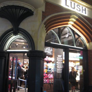12.17, Lush Bournemouth...