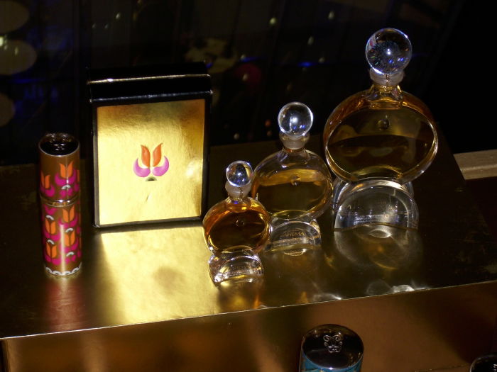 die guten alten Extraits von Nahema (7,5 & 15 & 30 ml) sowie der Extrait-Zerstäuber 8 ml