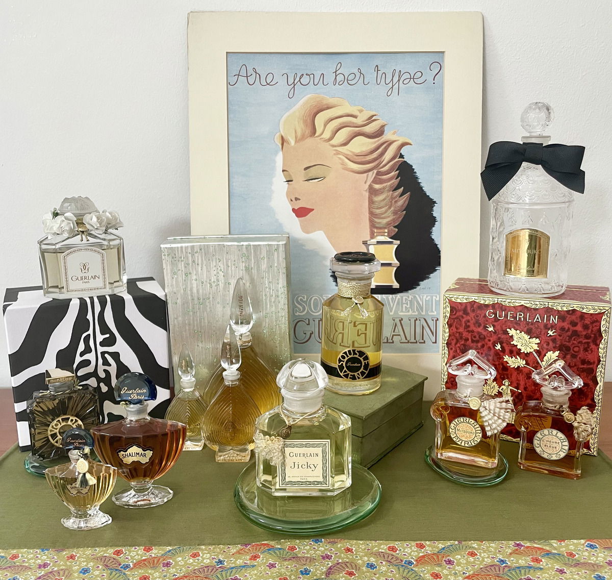 Inzwischen wurde der Guerlain Schrein etwas größer…