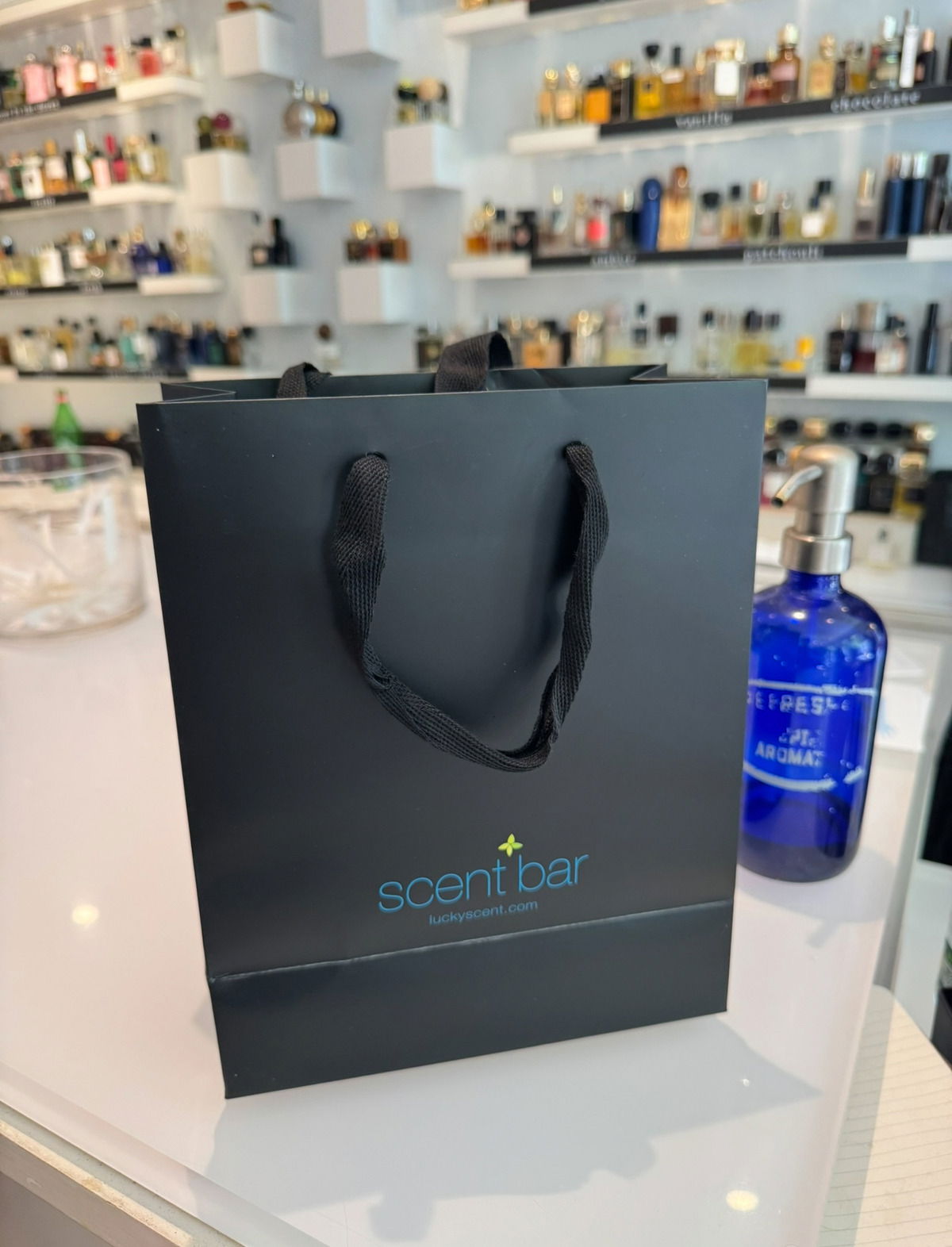 📍New York, Scent bar