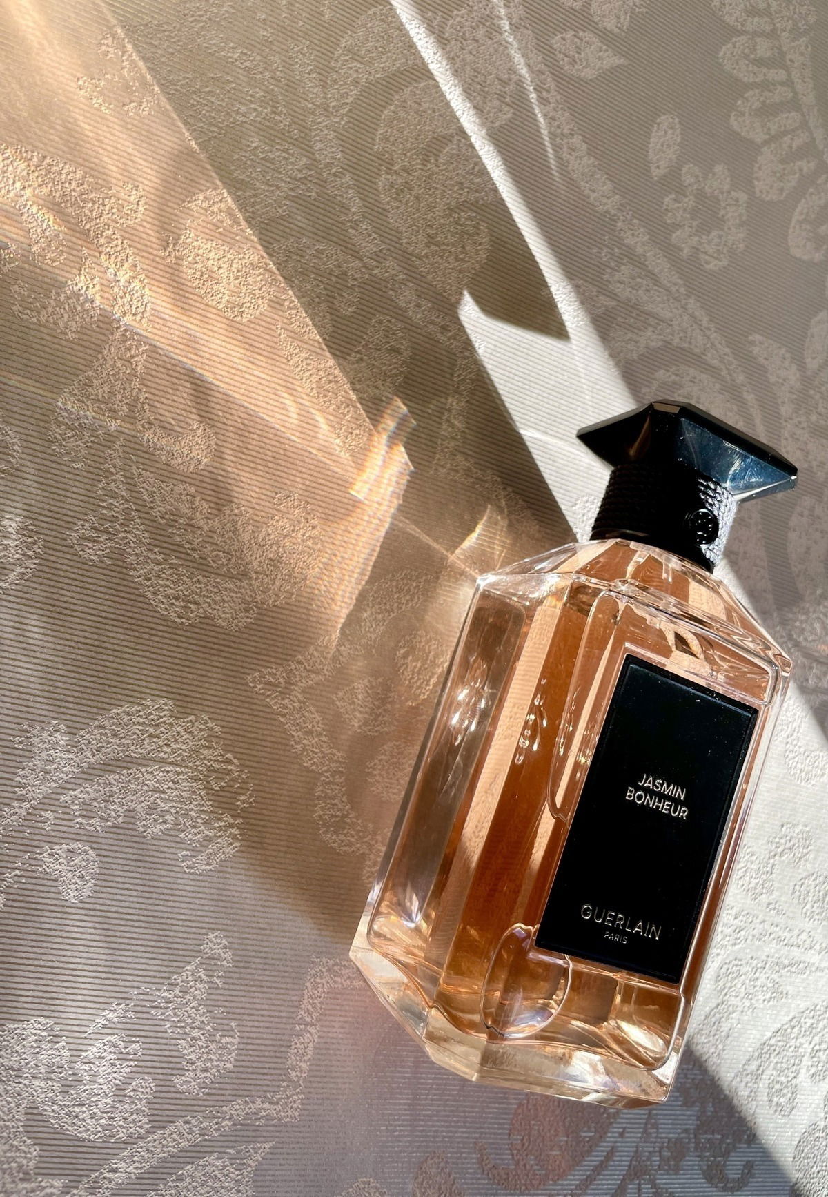Guerlain Jasmin Bonheur Epd 200ml - beautiful vintage like Jasmine with a hint of Apricot
