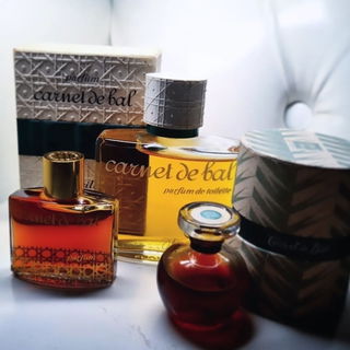 Verschiedene Flacon Des...