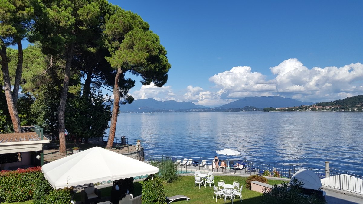 Ausblick von unserem Zimmer in Meina