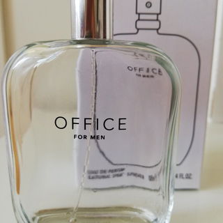 Darf in einer Parfum-Sa...