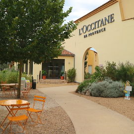 Mutterhaus L'Occitane, ...