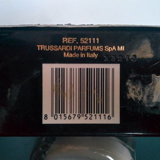 Bar-Code am Boden der V...