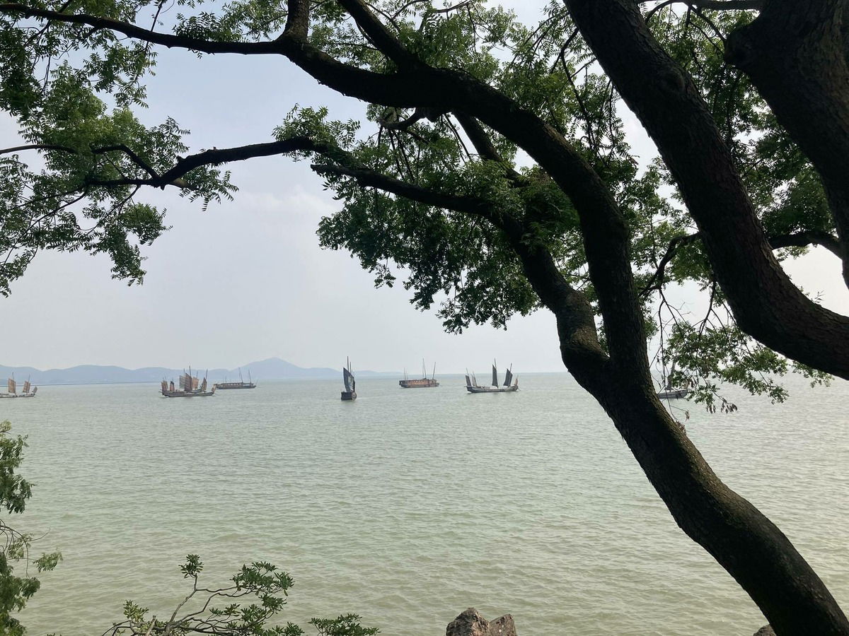Lake Lihu in Wu-Xi