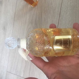 Guerlinade.Not desired ...