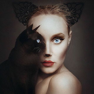 Selbstporträt Flora Bo...