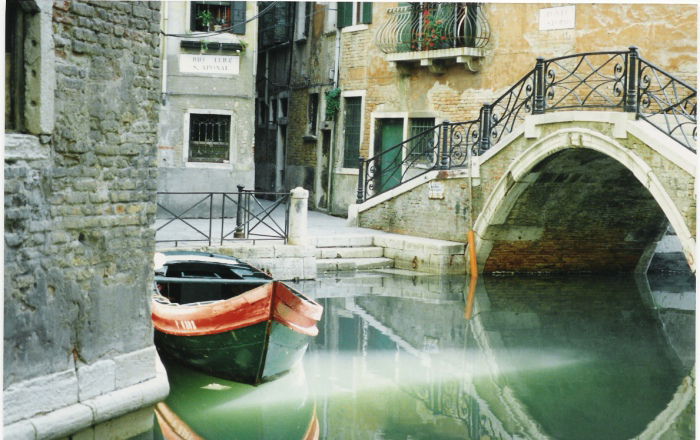 Aus dem Jahre des Herren, als man noch einem Fotoapparat benutzte und kein i-phone hatte.