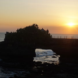 Tanah Lot, Tempel im Me...