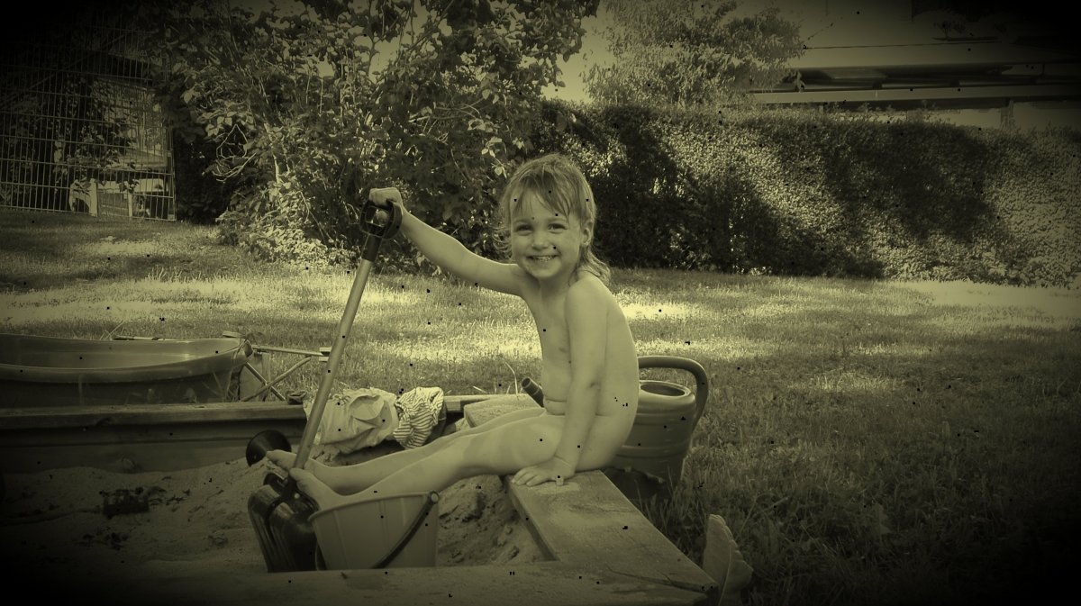 Sonne, Sand und Kinderlachen... Unser Kleinster :)