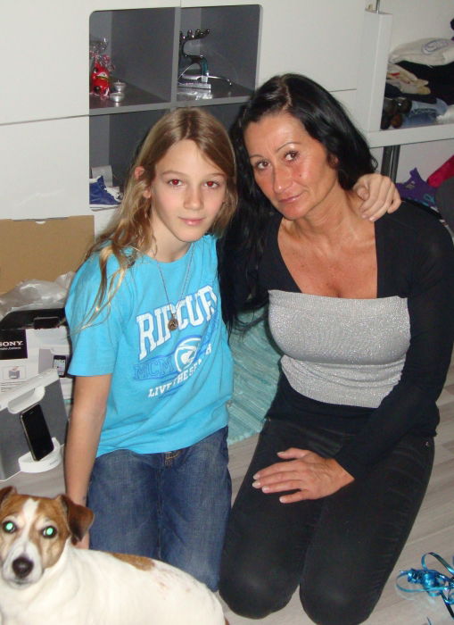 so, das bin ich mit meinem jungen ....weihnachten 2011