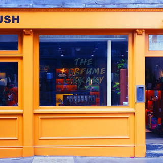 11.24, Lush - The Perfu...