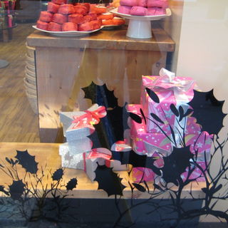 10.09, Lush, Oxford