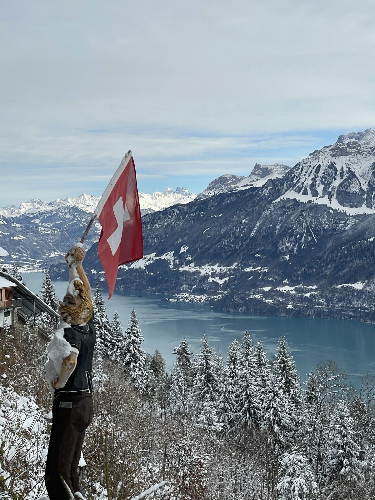 Interlaken, Switzerland 🇨🇭❄️🏔️
