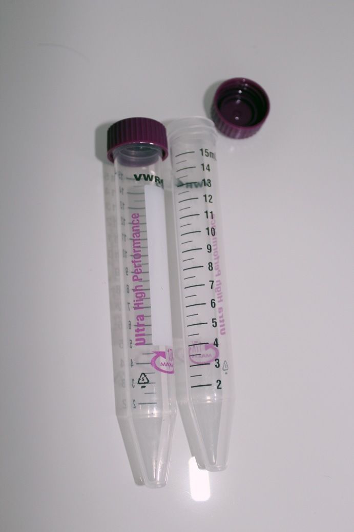 Kunststoff Mess-/Reagenzröhrchen bis 15ml. Verschraubbar und absolut dicht! Nur 0,10.