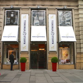Parfümerie "Nägele & ...