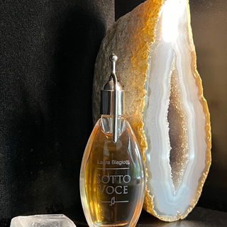 Sotto Voce / Laura Biag...