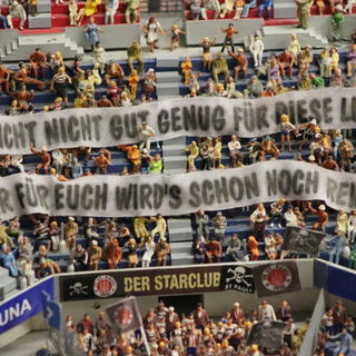 Volksparkstadion im Min...