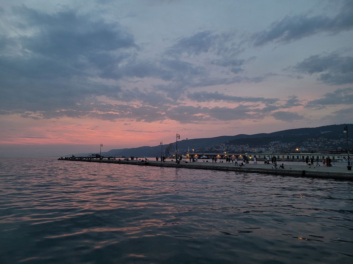 Triest Juli 2021. Wonach riecht dieses Bild?