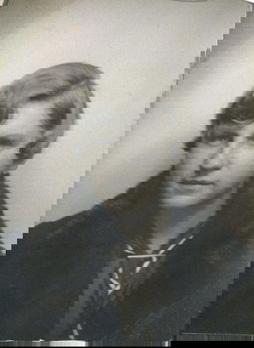 Mia Troost, 1927