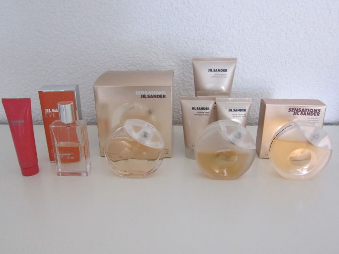 Sensations von links nach rechts - links neuer durchsichtiger Flakon - Mitte alter Flakon - rechts EDP