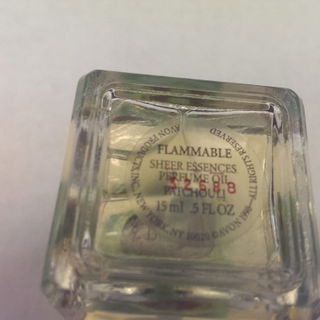 Sheer Essences - Patcho...