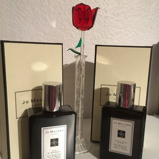 Oud & Bergamot ; Velvet...