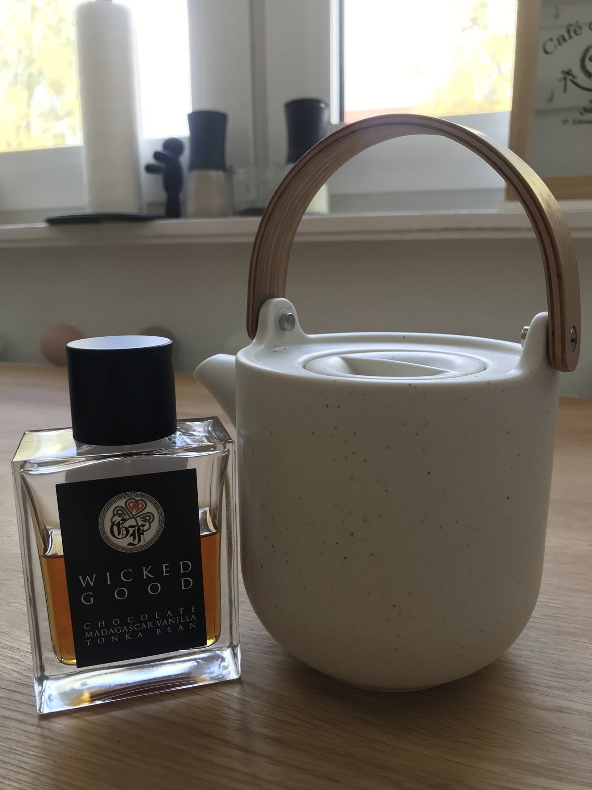 Chocolate and green tea to save the day