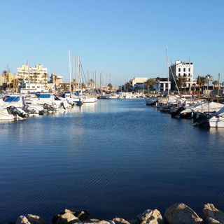 Ein kleiner Hafen in Pa...