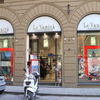Parfümerie "La Vanità...