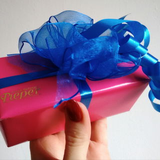 Der Inhalt des Paketes,...