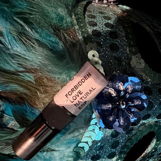 Forbidden Love / La Fle...