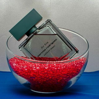 for him vetiver musc Ea...