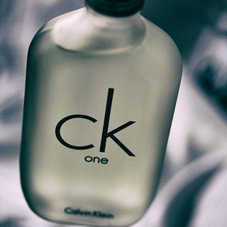 CK One (Eau de Toilette) by Calvin Klein