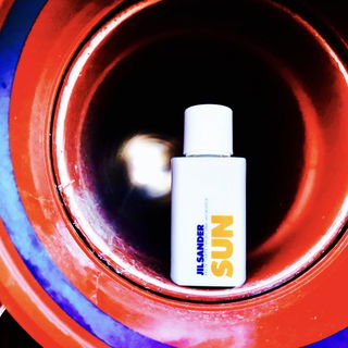 Fotorätsel: wer es am schnellsten errät gewinnt eine Abfuellung aus meiner Sammlung. Piepmatz-alias Adlerauge war am schnellsten-Herzliche Gratulation!! Und an Alle: vielen Dank fuers Mitmachen!:-))