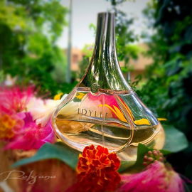 Armani Privé - Iris Céladon - Giorgio Armani
