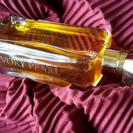 Ivory Pearl - Ahjaar