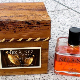 Bouche Baie - Nez à Nez