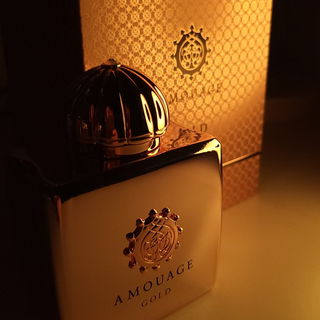 Gold Woman (Eau de Parfum) by Amouage