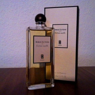 Un bois vanille von Serge Lutens