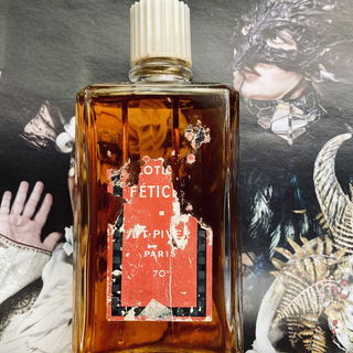 Fétiche von L.T. Piver