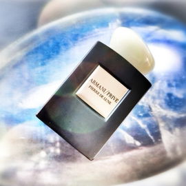 Armani Privé - Pierre de Lune - Giorgio Armani