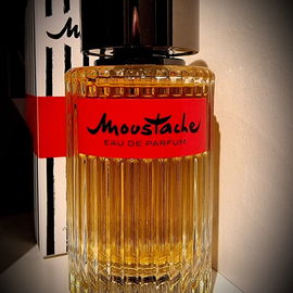 Oud Republic - Pana Dora